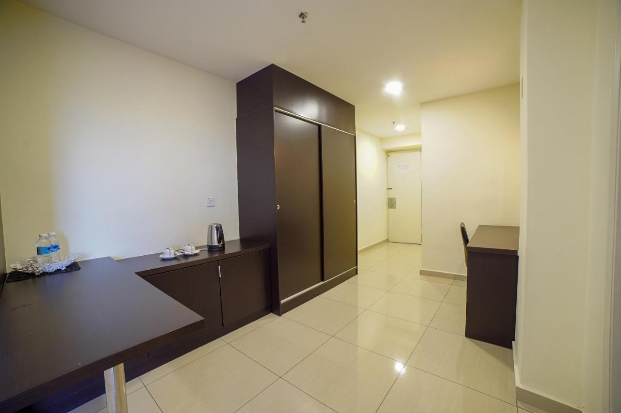 Oyo 89531 Villa Hotel Segamat Zewnętrze zdjęcie