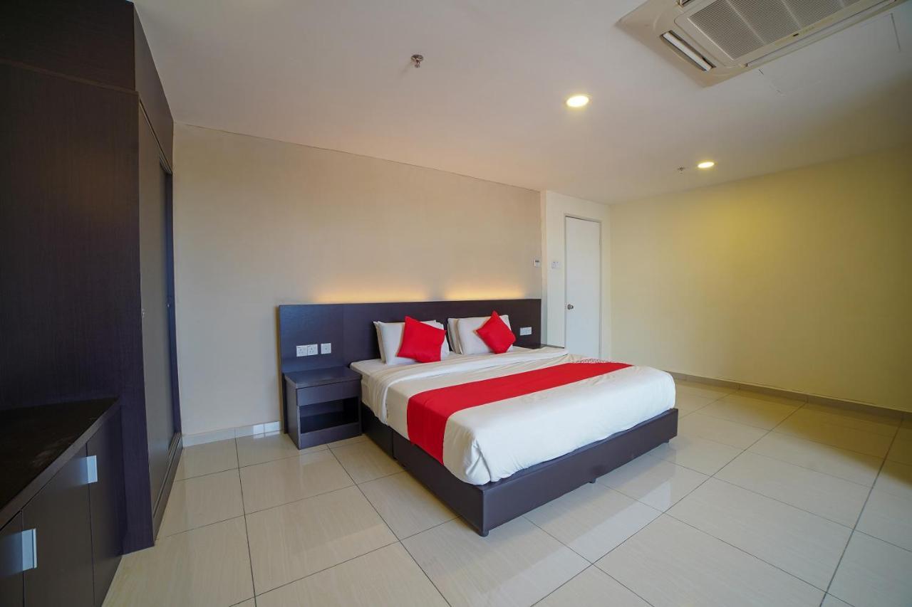 Oyo 89531 Villa Hotel Segamat Zewnętrze zdjęcie