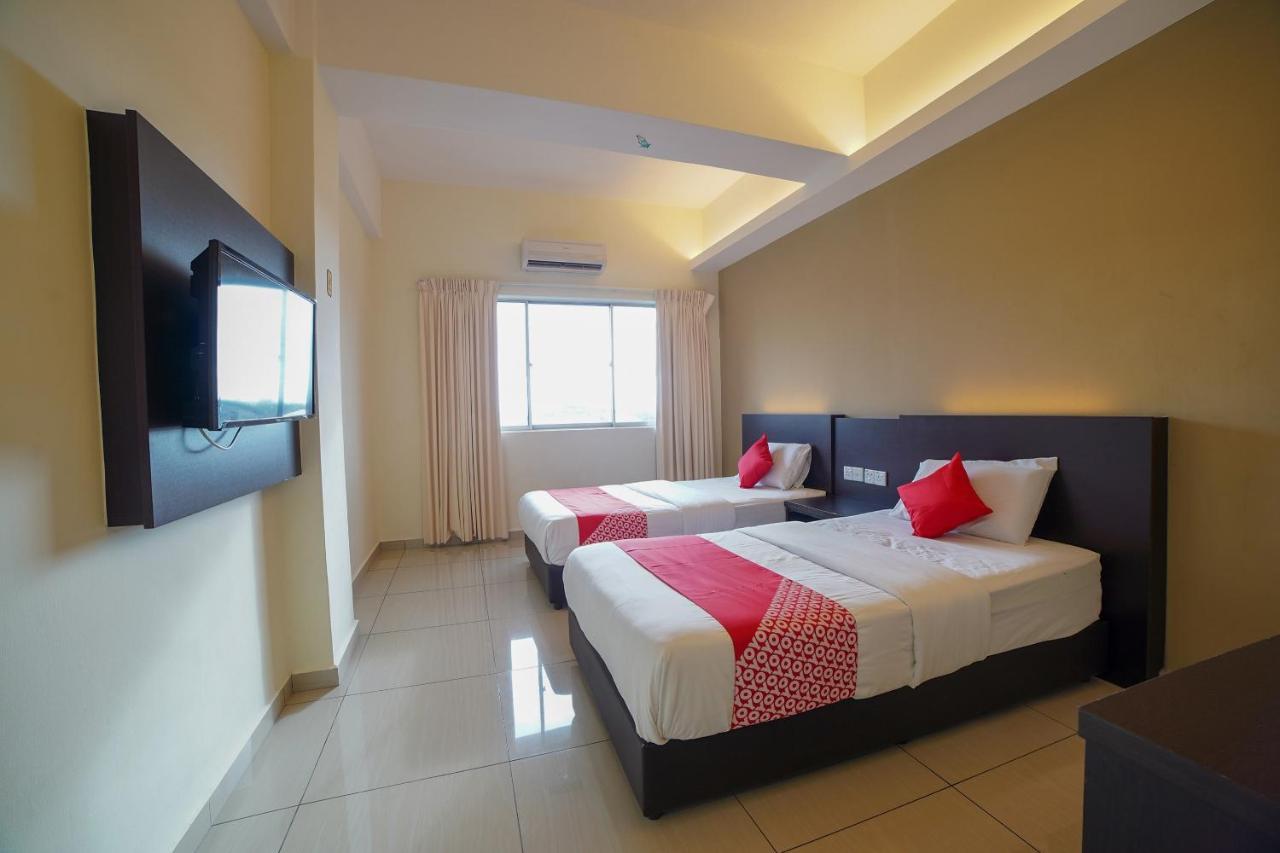Oyo 89531 Villa Hotel Segamat Zewnętrze zdjęcie