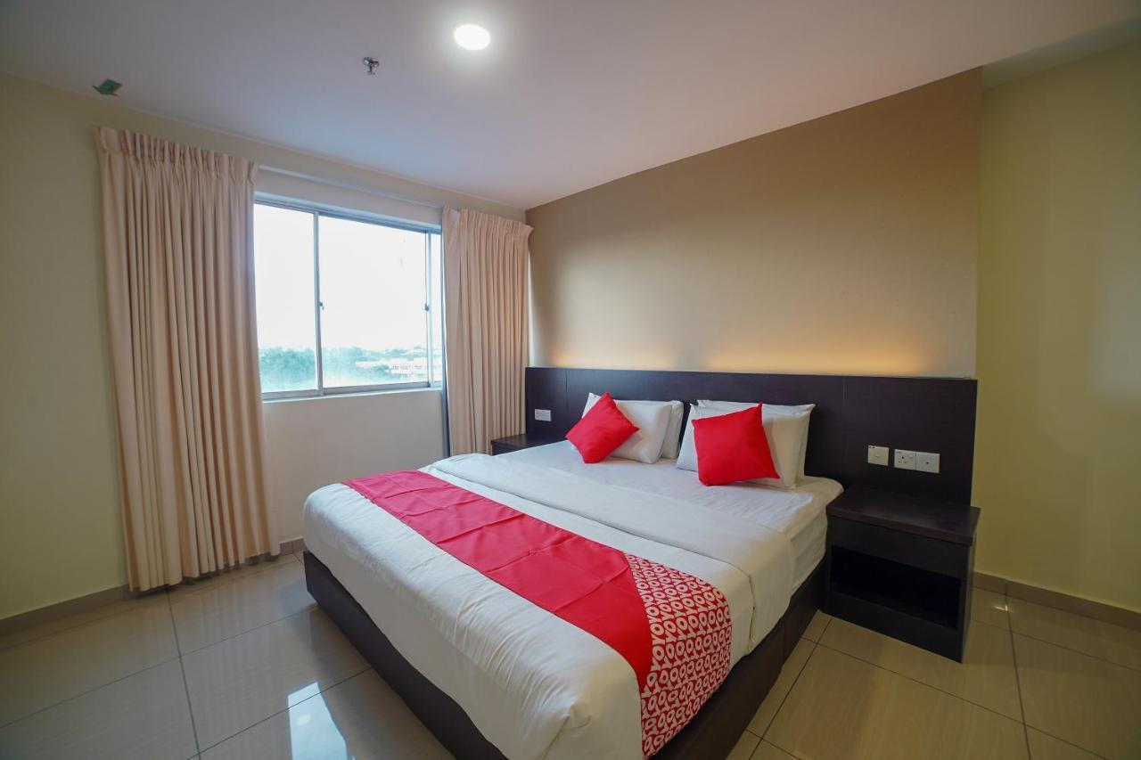 Oyo 89531 Villa Hotel Segamat Zewnętrze zdjęcie