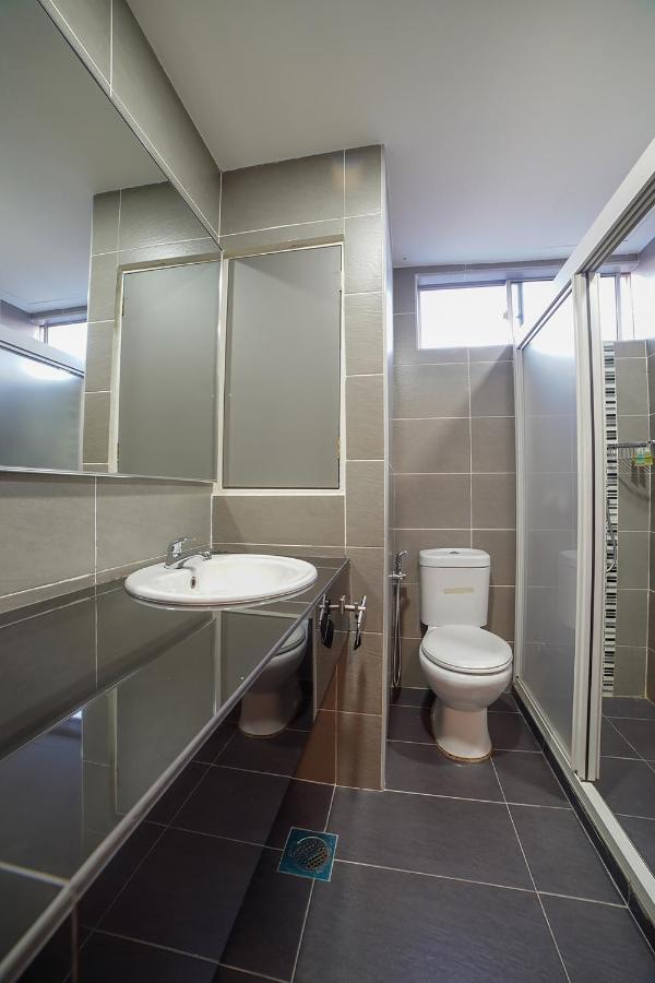 Oyo 89531 Villa Hotel Segamat Zewnętrze zdjęcie