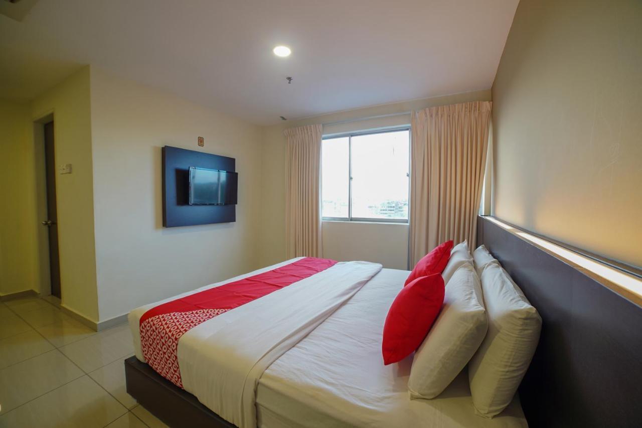 Oyo 89531 Villa Hotel Segamat Zewnętrze zdjęcie